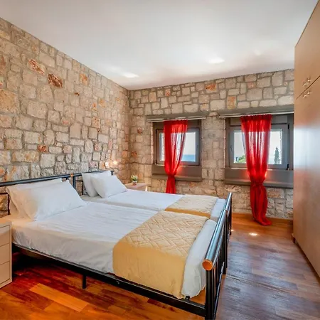 Vila Costamare - Enjoy Lazy Days On The Private Pool-jacuzzi Pefki