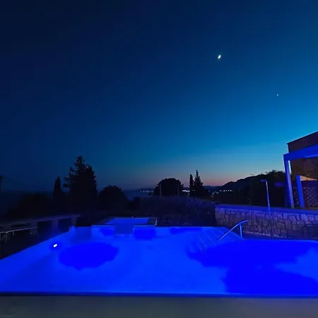 Costamare - Enjoy Lazy Days On The Private Pool-jacuzzi Vila Pefki