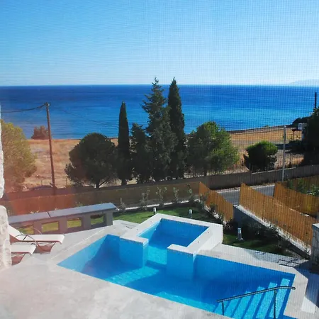 Costamare - Enjoy Lazy Days On The Private Pool-jacuzzi Vila