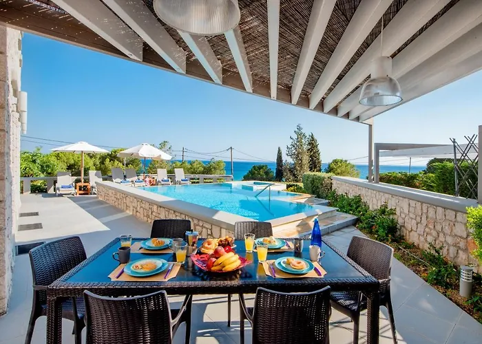 Costamare - Enjoy Lazy Days On The Private Pool-jacuzzi فيلة *