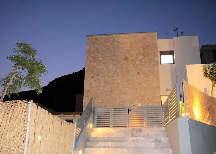 Costamare - Enjoy Lazy Days On The Private Pool-jacuzzi *