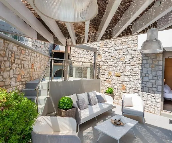 Costamare - Enjoy Lazy Days On The Private Pool-jacuzzi * Pefki
