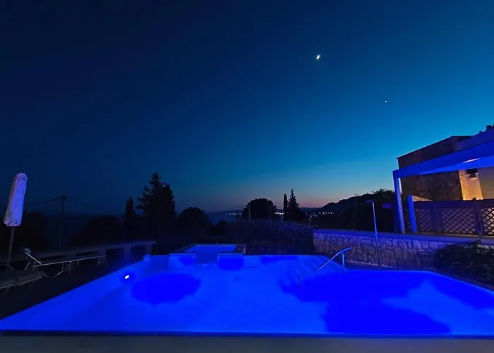 Costamare - Enjoy Lazy Days On The Private Pool-jacuzzi فيلة Pefki