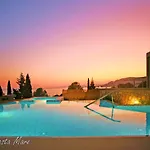 Villa Costamare - Enjoy Lazy Days On The Private Pool-Jacuzzi