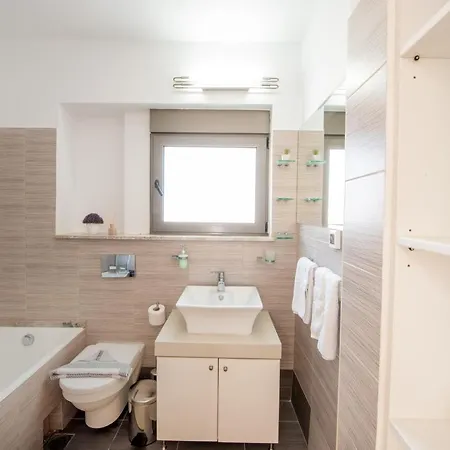 Vilă Costamare - Enjoy Lazy Days On The Private Pool-jacuzzi *