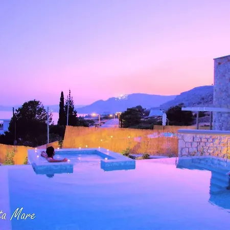 Villa Costamare - Enjoy Lazy Days On The Private Pool-jacuzzi