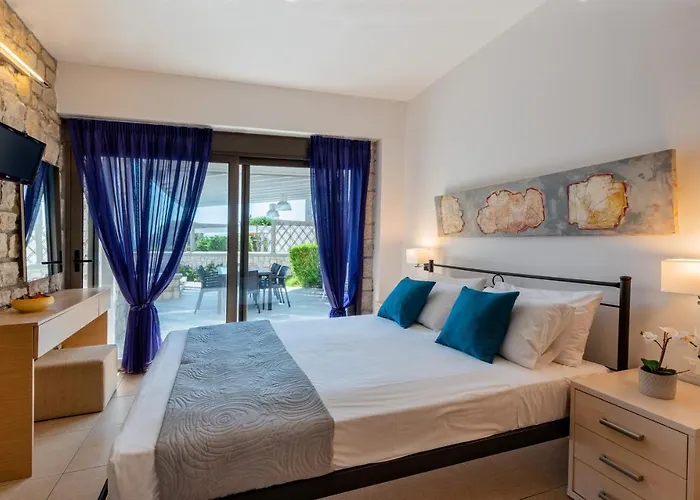 Costamare - Enjoy Lazy Days On The Private Pool-jacuzzi