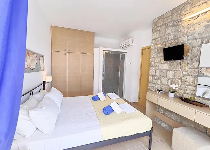 Costamare - Enjoy Lazy Days On The Private Pool-jacuzzi *