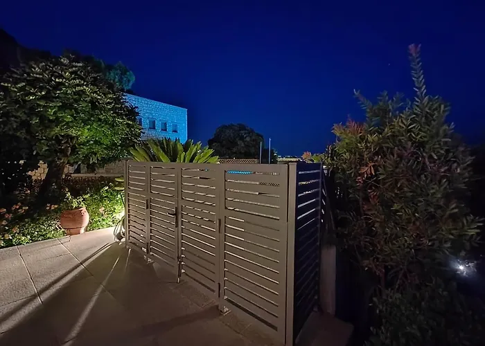 Costamare - Enjoy Lazy Days On The Private Pool-jacuzzi Villa Pefki