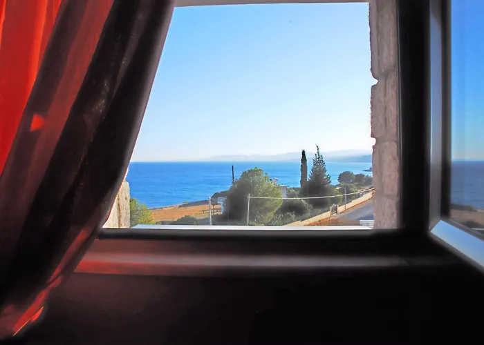 Costamare - Enjoy Lazy Days On The Private Pool-jacuzzi וילה *