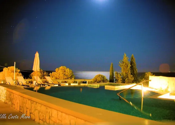 Costamare - Enjoy Lazy Days On The Private Pool-jacuzzi *