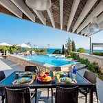 Costamare - Enjoy Lazy Days On The Private Pool-jacuzzi Vila *