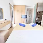 Costamare - Enjoy Lazy Days On The Private Pool-jacuzzi Vila *