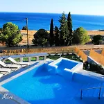 Vila Costamare - Enjoy Lazy Days On The Private Pool-jacuzzi *