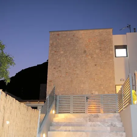 Villa Costamare - Enjoy Lazy Days On The Private Pool-Jacuzzi *